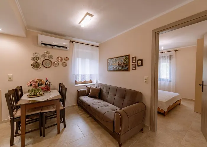 La Maison D'ete Casa de Férias Prínos